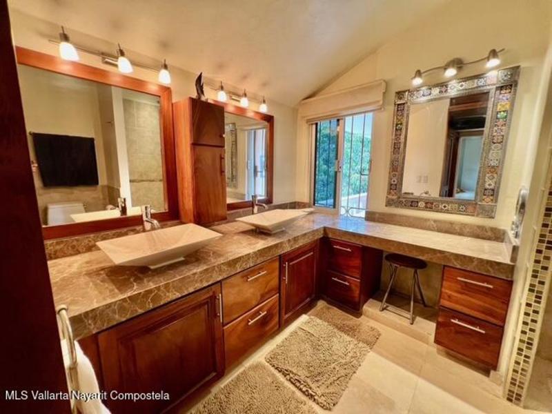 20250624222217239823000000 o