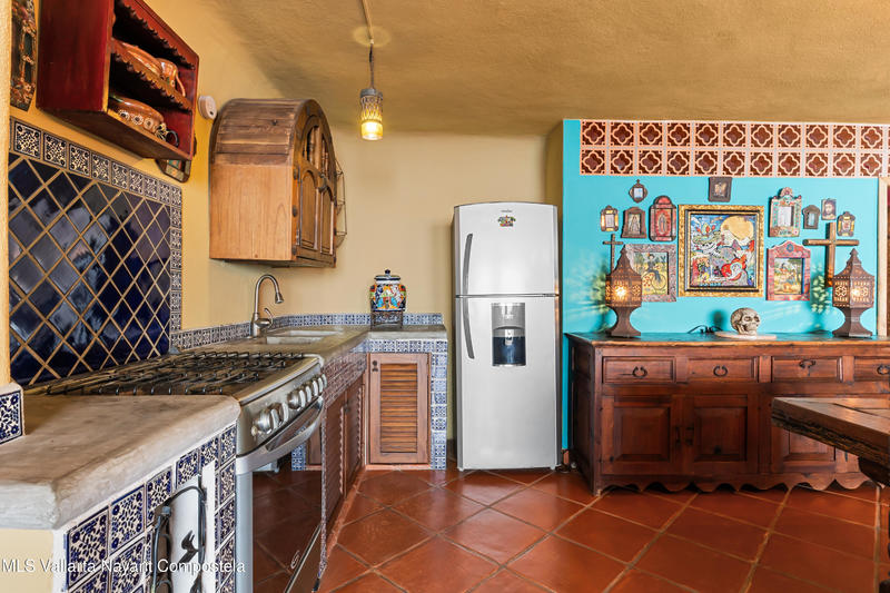 20251119225159482647000000 o