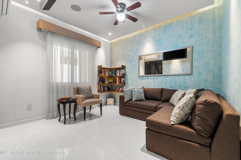 20250904120337935715000000 o