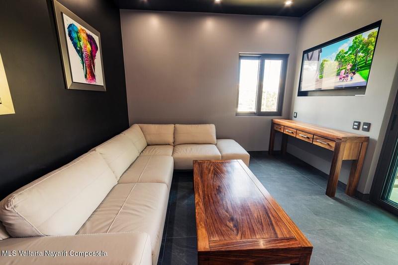 20251025182714515704000000 o