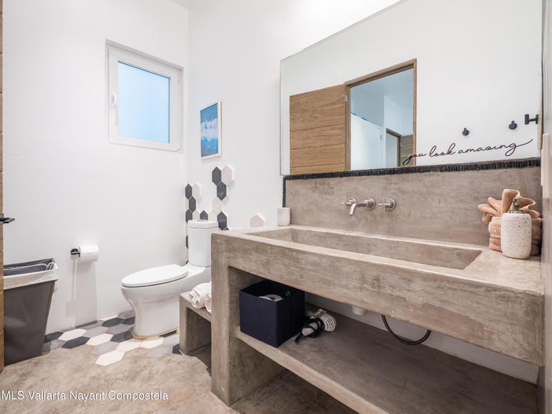 20251004175250163342000000 o