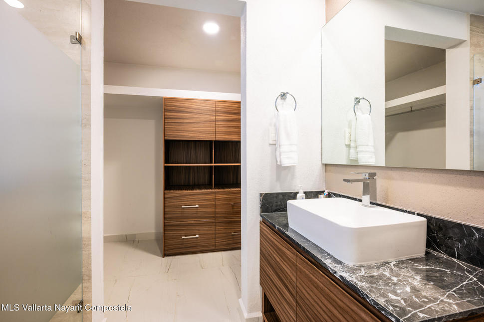 20250930174404344665000000 o