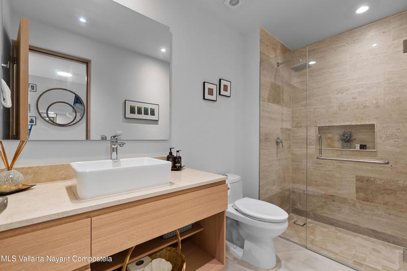 20250827214237425595000000 o