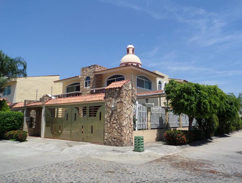 Villa Vitrales
