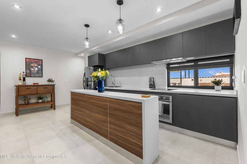 20251118162332745480000000 o