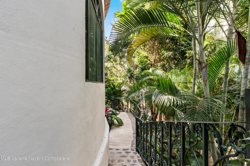 20260211223642966892000000 o