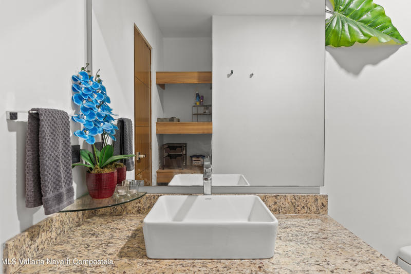 20250721225744717041000000 o